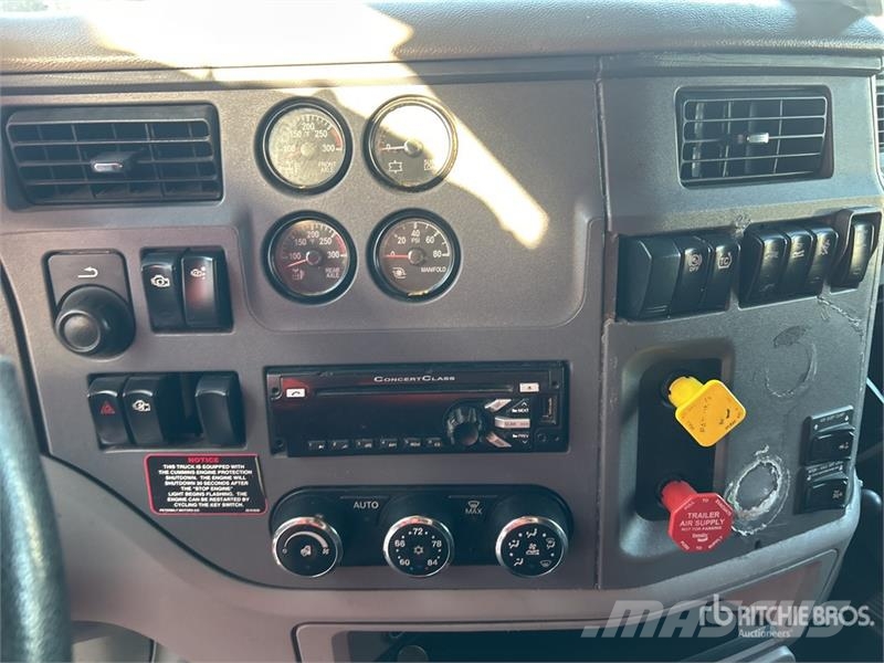 Peterbilt 579 وحدات الجر