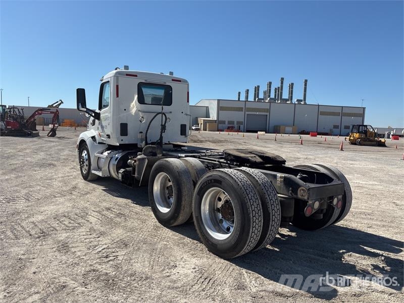 Peterbilt 579 Vetopöytäautot
