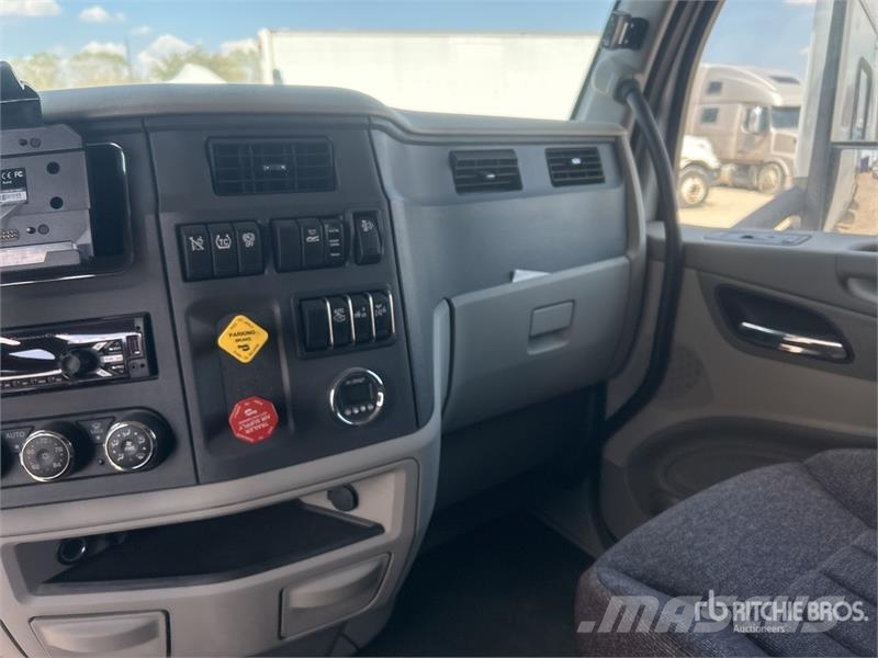 Peterbilt 579 Truck Tractor Units