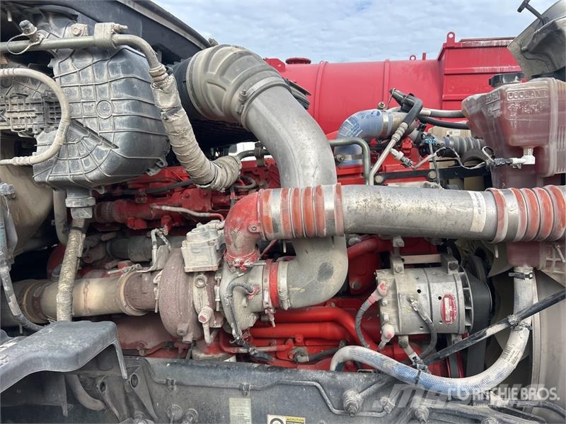 Peterbilt 579 4x2 S/A Day Cab Truck Tractor (Inoperable) Motrici e Trattori Stradali