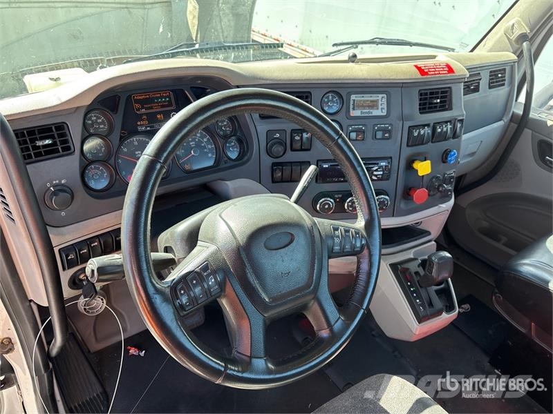 Peterbilt 579 4x2 S/A Day Cab Truck Tractor Vlačilci