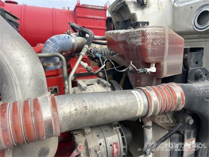 Peterbilt 579 4x2 S/A Day Cab Truck Tractor (Inoperable) Motrici e Trattori Stradali