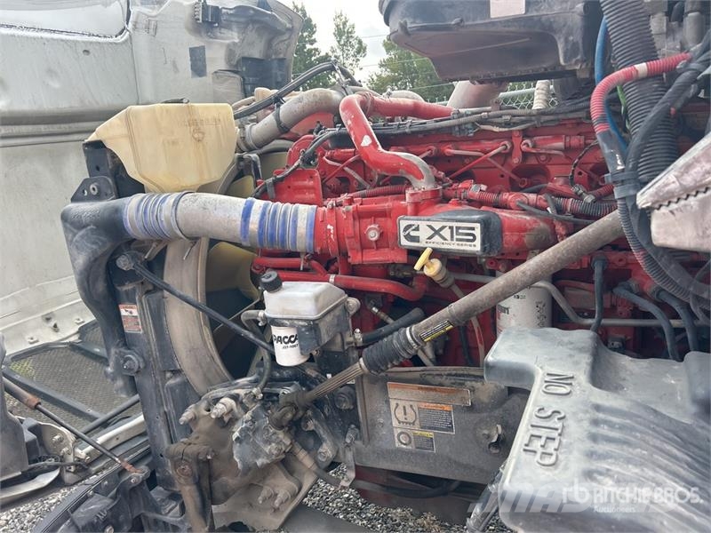 Peterbilt 579 4x2 S/A Day Cab Truck Tractor (Inoperable) Motrici e Trattori Stradali