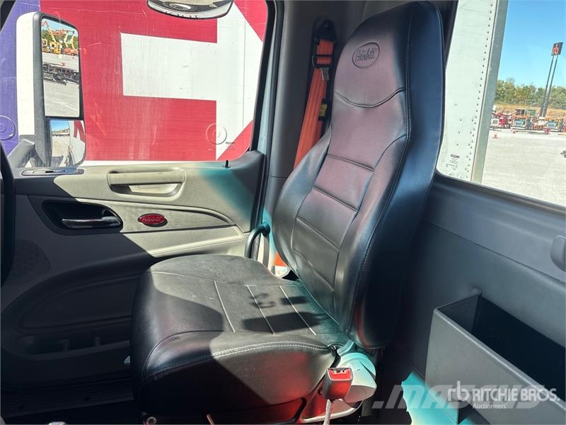 Peterbilt 579 4x2 S/A Day Cab Truck Tractor Sattelzugmaschinen