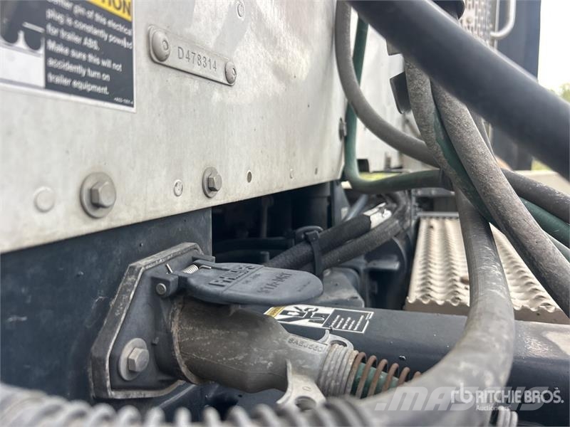 Peterbilt 579 4x2 S/A Day Cab Truck Tractor (Inoperable) Motrici e Trattori Stradali