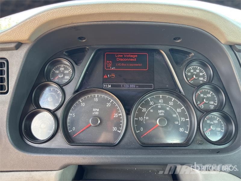 Peterbilt 579 4x2 S/A Day Cab Truck Tractor Autotractoare