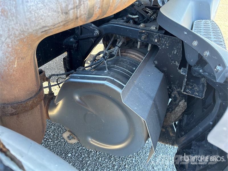 Peterbilt 579 4x2 S/A Day Cab Truck Tractor Sattelzugmaschinen