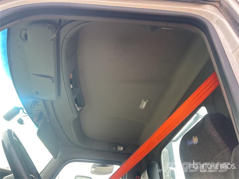 Peterbilt 579 4x2 S/A Day Cab Truck Tractor (Inoperable) Motrici e Trattori Stradali