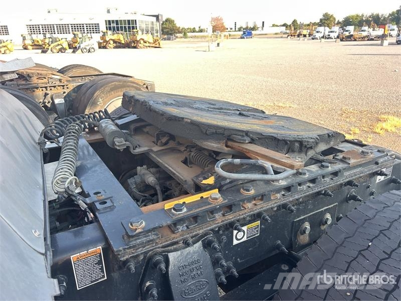 Peterbilt 579 4x2 S/A Day Cab Truck Tractor (Inoperable) Tractores (camiões)