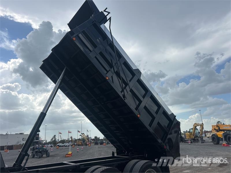Peterbilt 579 6x4 T/A Dump Truck Camiões basculantes