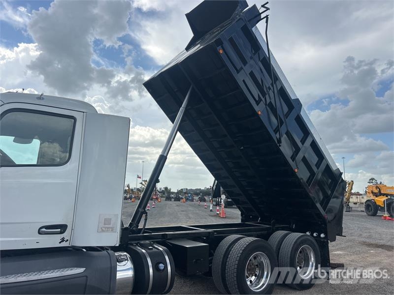 Peterbilt 579 6x4 T/A Dump Truck Camiões basculantes