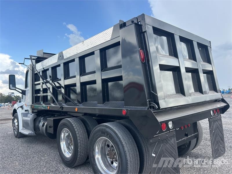 Peterbilt 579 6x4 T/A Dump Truck Camiões basculantes