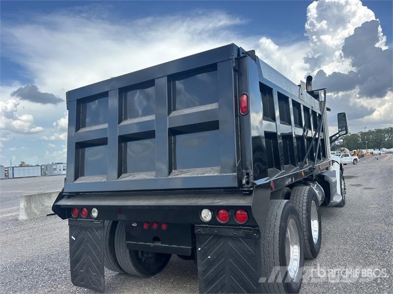 Peterbilt 579 6x4 T/A Dump Truck Camiões basculantes