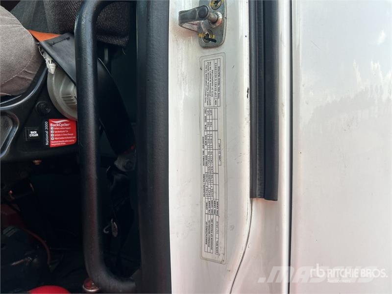 Peterbilt 579 6x4 T/A Dump Truck Camiões basculantes