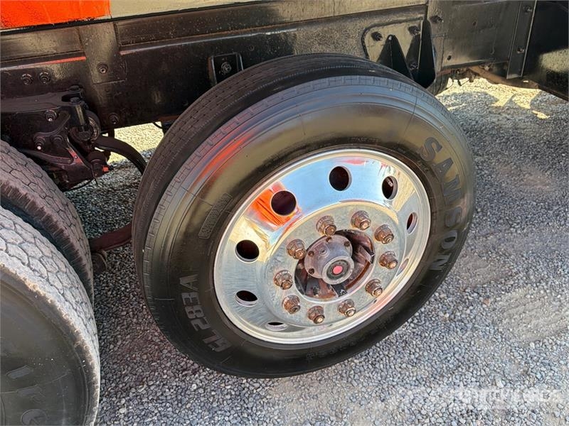 Peterbilt 579 8x4 Tri/A Dump Truck Kiper tovornjaki