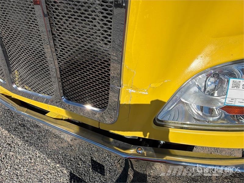 Peterbilt 579 8x4 Tri/A Dump Truck Kiper tovornjaki