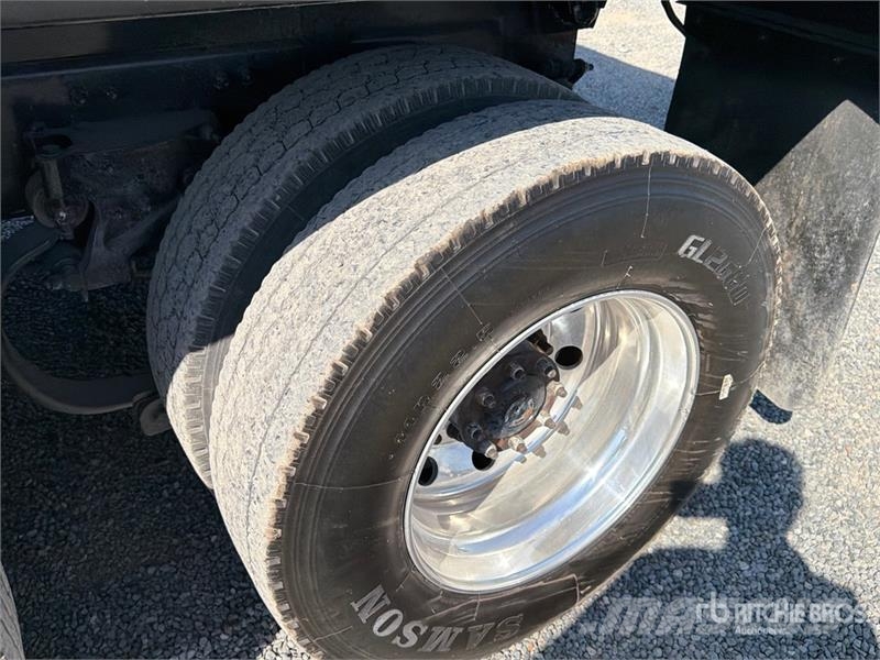 Peterbilt 579 8x4 Tri/A Dump Truck Kiper tovornjaki