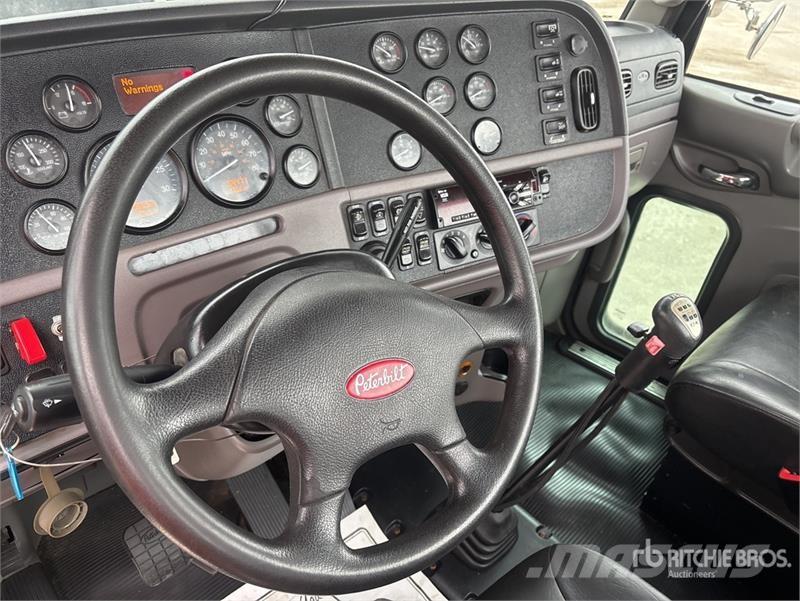 Peterbilt 6x4 T/A Day Cab Truck Tractor Ciągniki siodłowe