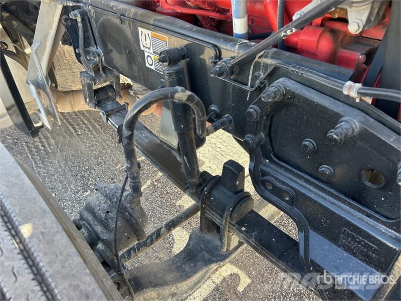 Peterbilt 6x4 T/A Day Cab Truck Tractor وحدات الجر