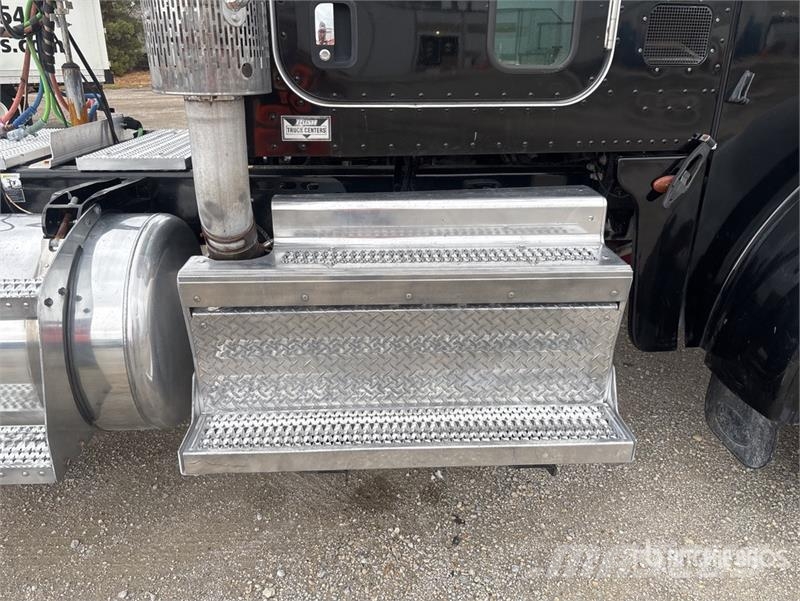 Peterbilt 6x4 T/A Day Cab Truck Tractor Ciągniki siodłowe