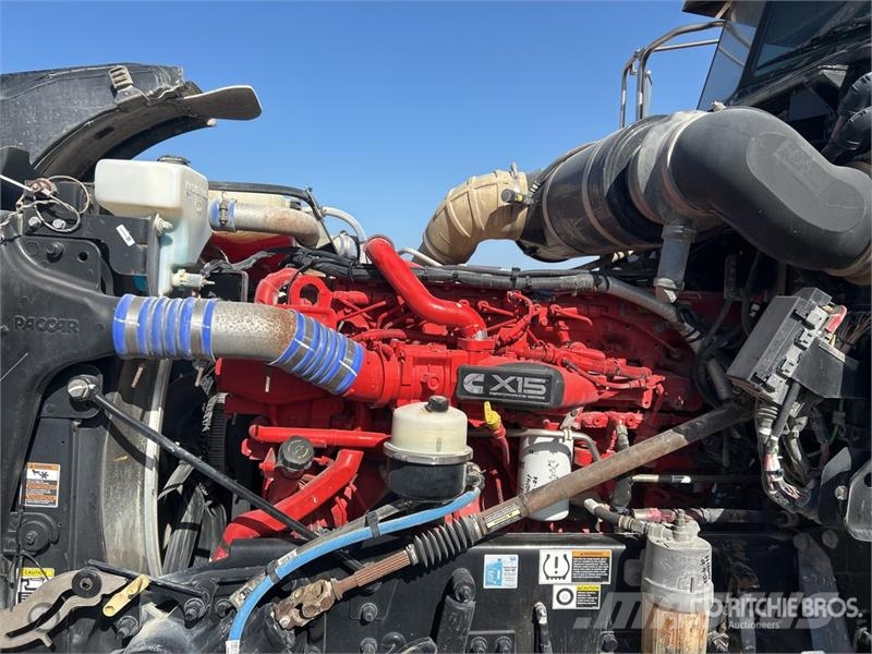 Peterbilt 6x4 T/A Day Cab Truck Tractor وحدات الجر