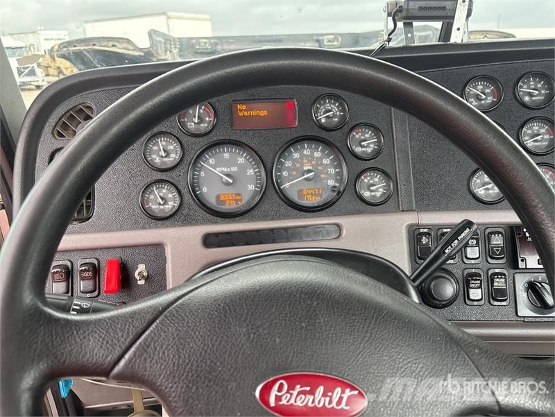 Peterbilt 6x4 T/A Day Cab Truck Tractor Ciągniki siodłowe