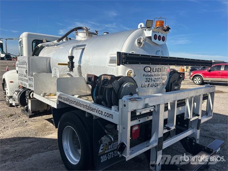 Peterbilt EAM PRT 1500 on Peterbilt 330 4x2 Vacuum Tanker T Saug- und Druckwagen