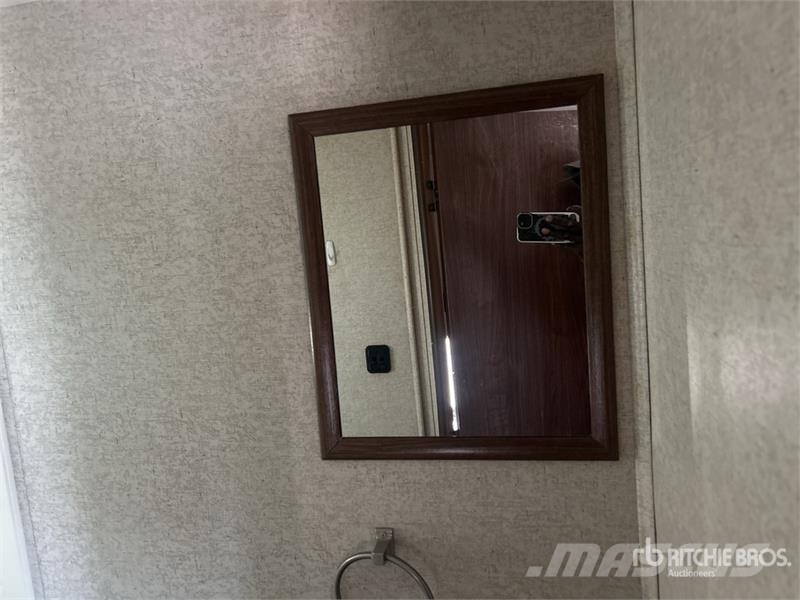 Pioneer 22LX Prowler 25 ft T/A Travel Trailer Other trailers