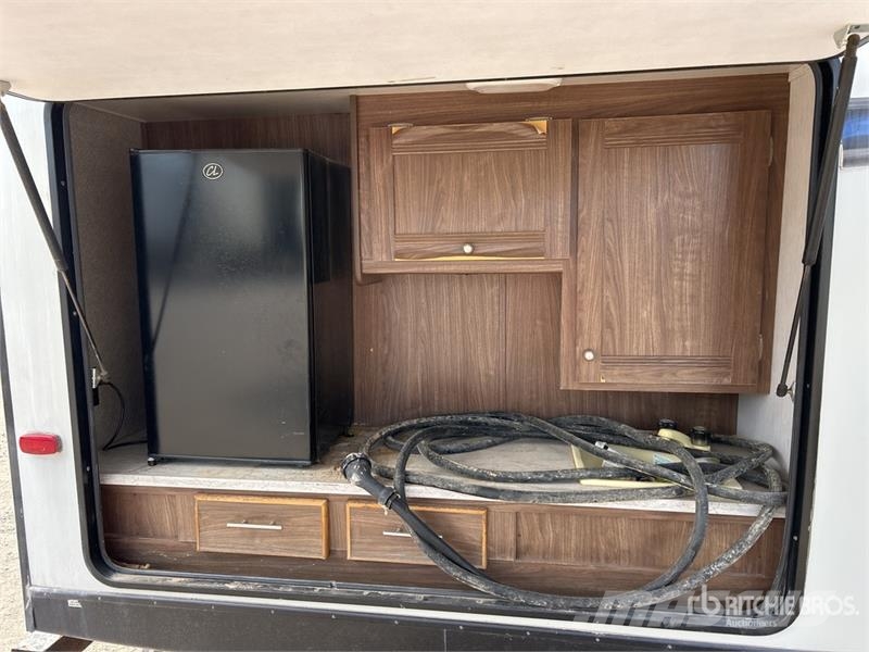 Pioneer 32LX Prowler 36 ft T/A Travel Trailer Other trailers