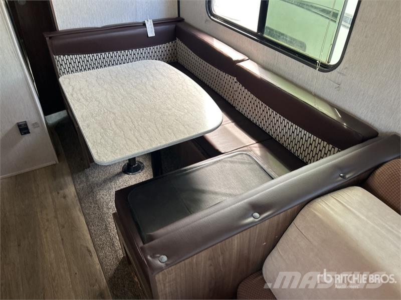 Pioneer 32LX Prowler 36 ft T/A Travel Trailer Other trailers