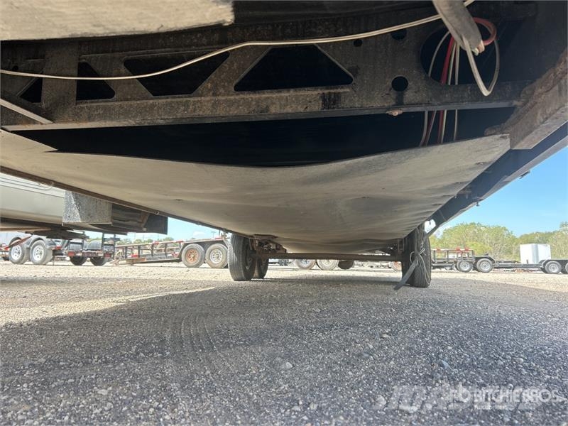 Pioneer 32LX Prowler 32 ft T/A Travel Trailer 其他拖車