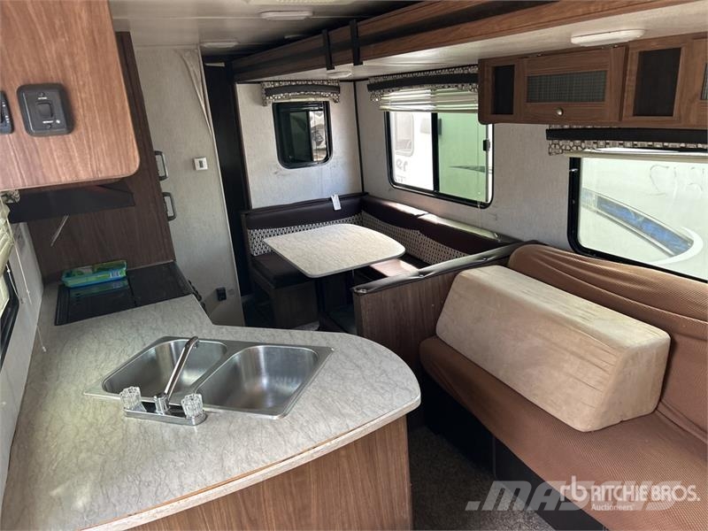 Pioneer 32LX Prowler 36 ft T/A Travel Trailer Other trailers
