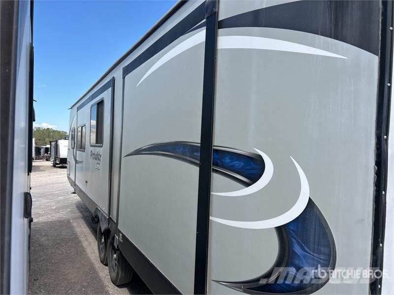 Pioneer 32LX Prowler 36 ft T/A Travel Trailer Other trailers