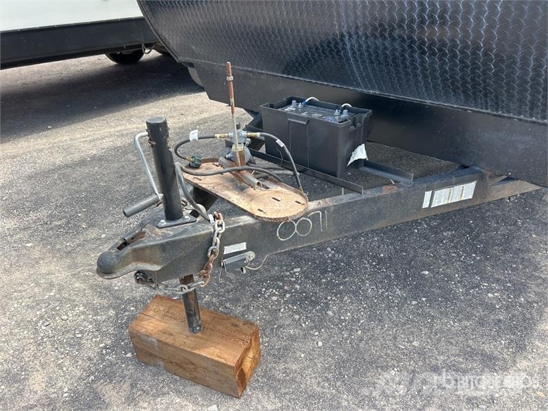 Pioneer 32LX Prowler 36 ft T/A Travel Trailer Other trailers