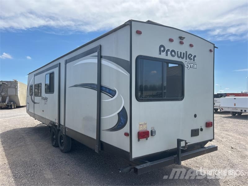 Pioneer 32LX Prowler 32 ft T/A Travel Trailer 其他拖車