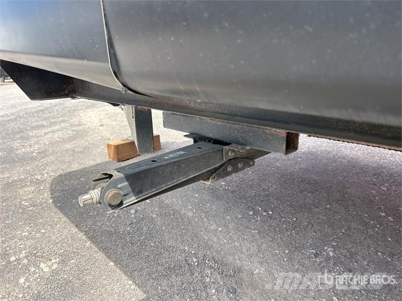 Pioneer 32LX Prowler 32 ft T/A Travel Trailer 其他拖車