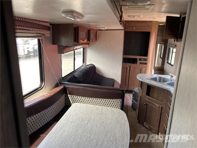 Pioneer 32LX Prowler 32 ft T/A Travel Trailer 其他拖車