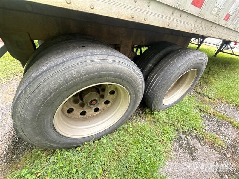 Pitts CV45 45 ft T/A Chip Trailer Talas römorklari