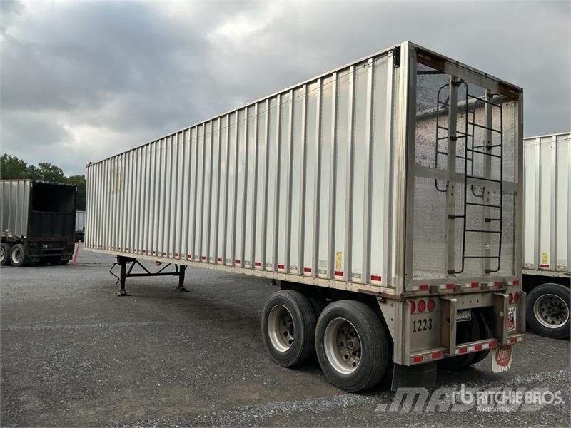 Pitts CV45 45 ft T/A Chip Trailer Ремаркета за дървени стърготини