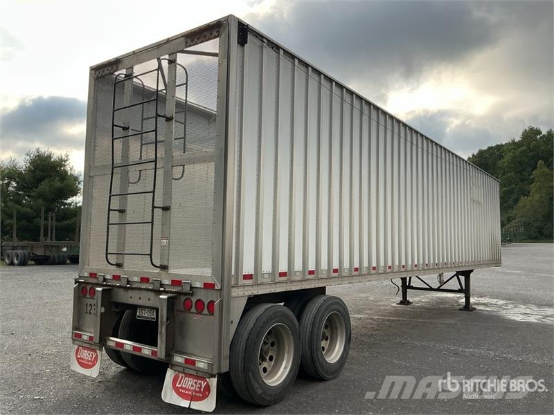 Pitts CV45 45 ft T/A Chip Trailer Ремаркета за дървени стърготини