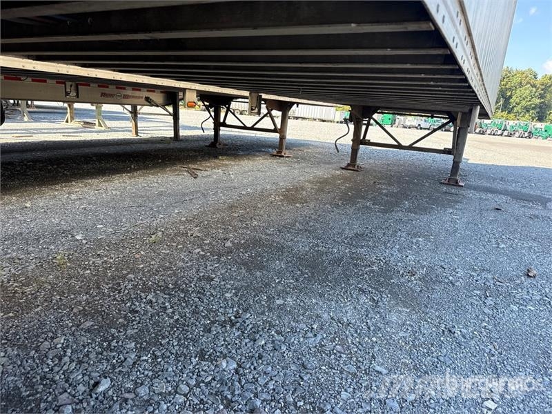 Pitts CV45 45 ft x 96 in T/A Open-Top 45 ft T/A Chip Tra Wood chip trailers
