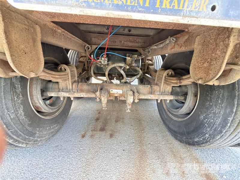 Pitts CV45 45 ft x 96 in T/A 45 ft T/A Chip Trailer Wood chip trailers