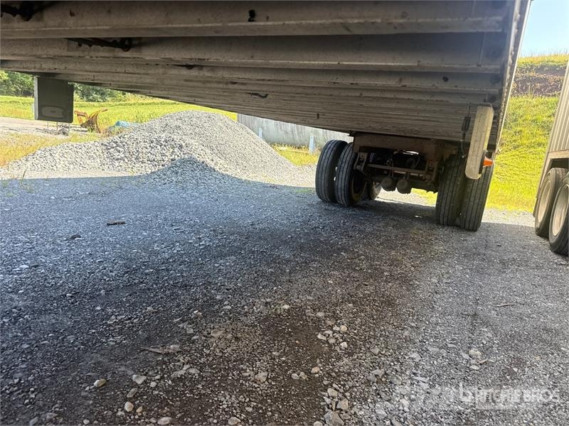Pitts CV45 45 ft x 96 in T/A Open-Top 45 ft T/A Chip Tra Wood chip trailers