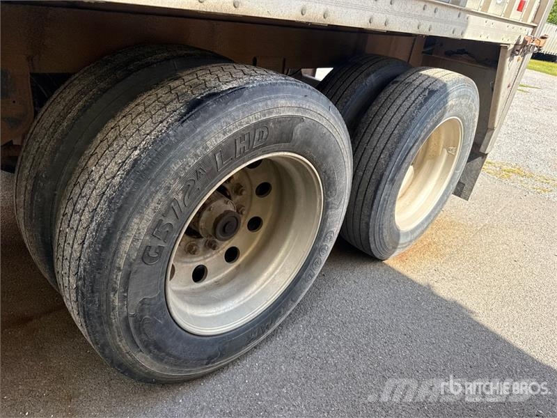 Pitts CV45 45 ft x 96 in T/A 45 ft T/A Chip Trailer Prikolica za žagovino