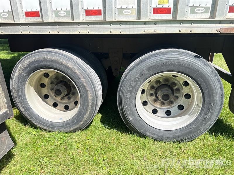Pitts CV45 45 ft x 96 in T/A Chip Trailer Talas römorklari