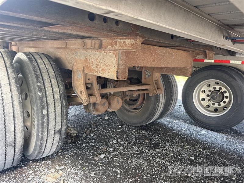Pitts CV45 45 ft x 96 in T/A Open-Top 45 ft T/A Chip Tra Wood chip trailers