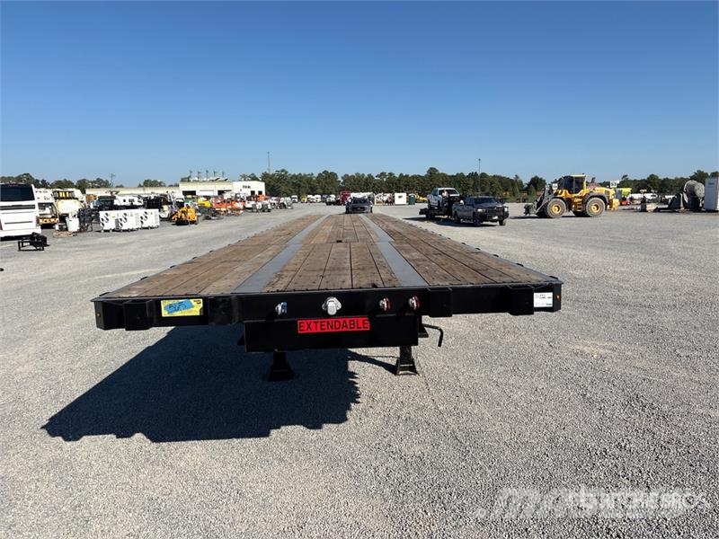 Pitts EF53 Tri/A 53 ft - 90 ft Extendable Flatbed Traile Pick up/Prelata