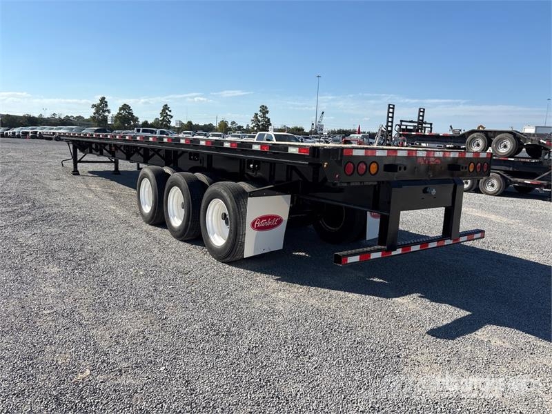 Pitts EF53 Tri/A 53 ft - 90 ft Extendable Flatbed Traile Pick up/Prelata