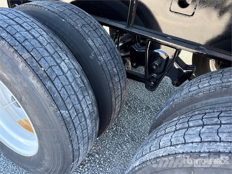Pitts EF53 Tri/A 53 ft - 90 ft Extendable Flatbed Traile Pick up/Prelata