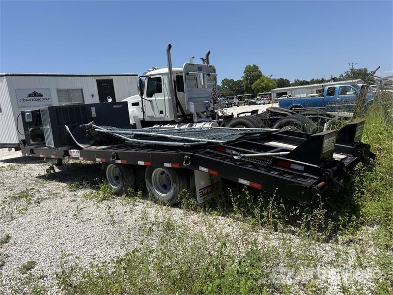 Pitts TA12 24 ft T/A Equipment Trailer Oprijwagen